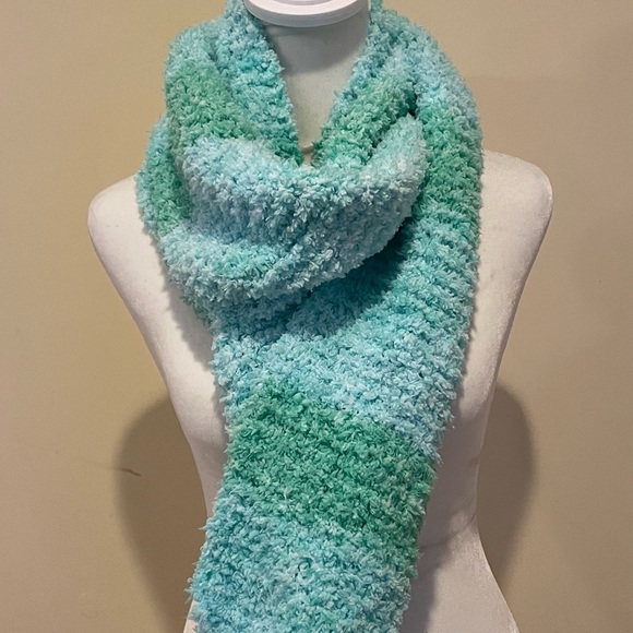 Handmade scarf in gorgeous aqua shades. Super soft and fluffy. Approx 72”x8” - Picture 3 of 5